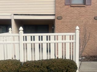 19583 Northridge Dr, Northville, MI 48167