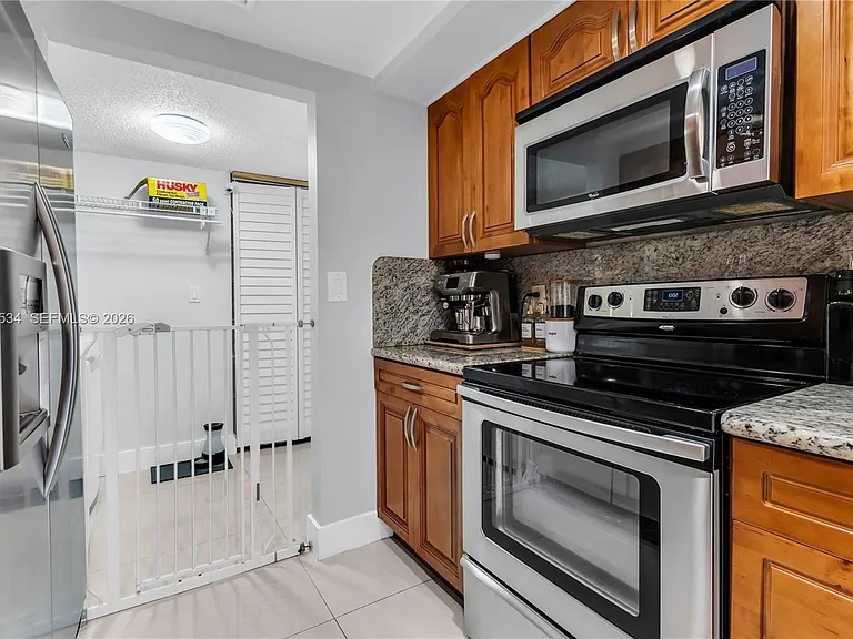 13340 SW 88th Ter #D — Photo 12