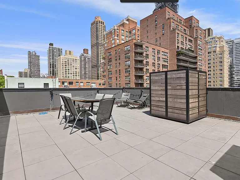 340 E 81st St #3A — Photo 2
