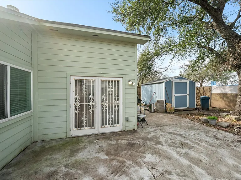 16170 Golden Sands Dr — Photo 4