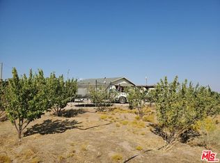 9536 Yucca Terrace Dr, Phelan, CA 92371