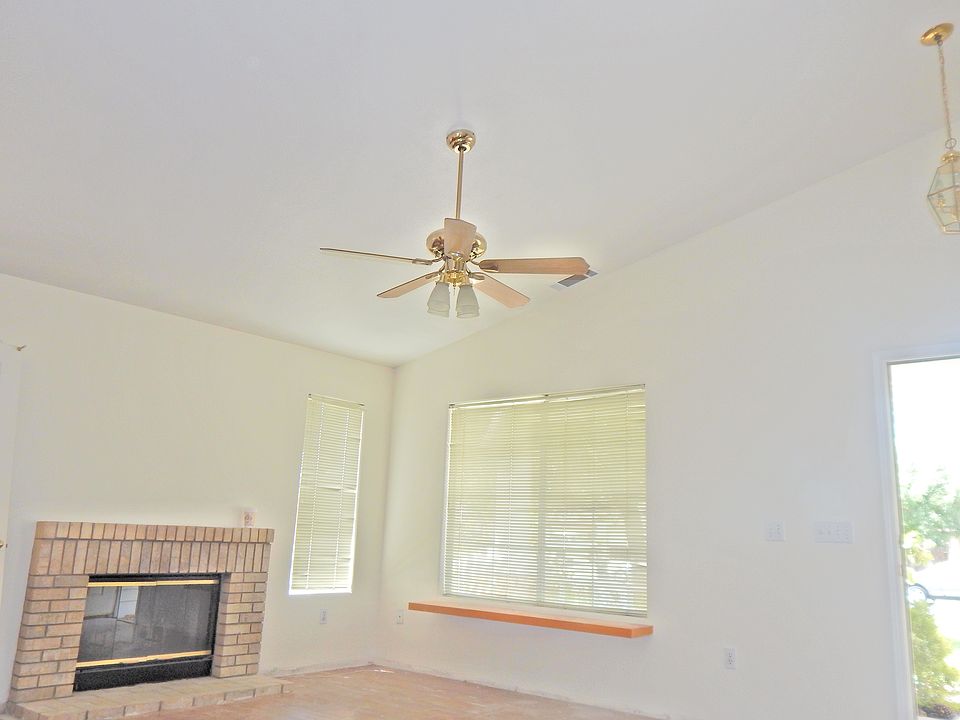 2nd image of 5800 Canoe Ct