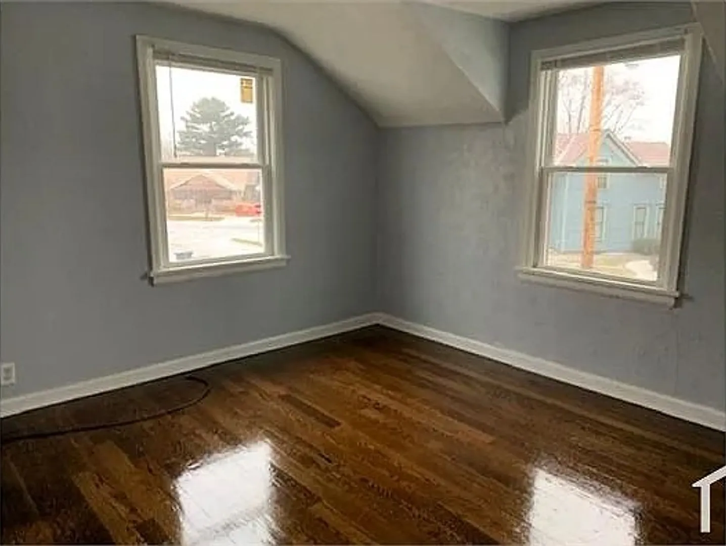 2 bed 1 bath duplex $1100/mo — Photo 2