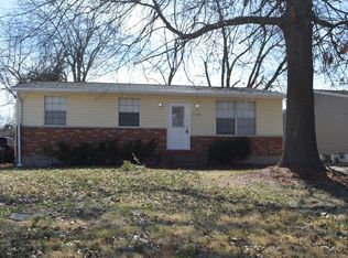 1376 Farmview Ave, Saint Louis, MO 63138