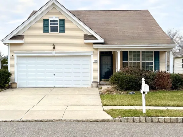 123 Cottage St, Millville, NJ 08332