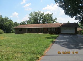 539 W Creston Rd, Crossville, TN 38571