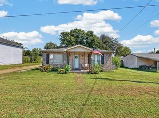 7973 1st St, Henderson, KY 42420