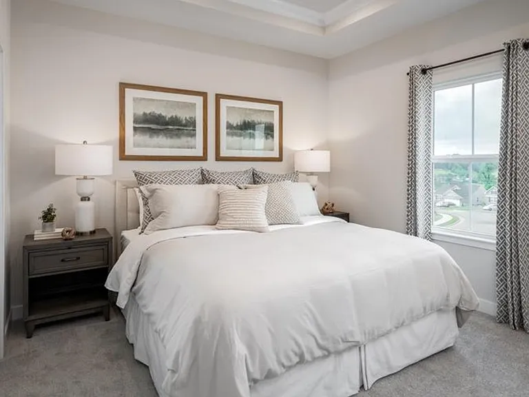 4 Friendship Ct — Photo 10