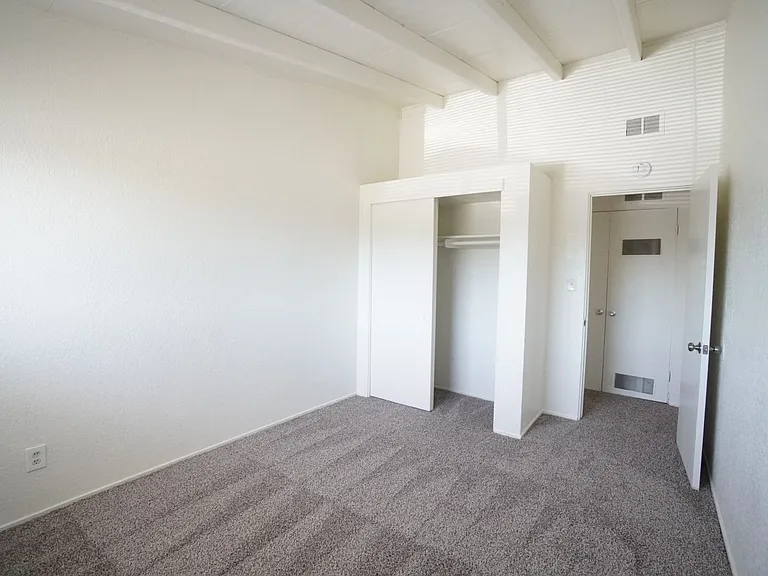 6548 Stoneman Dr — Photo 15