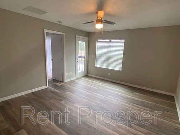 2nd image of 2031 Cascades Blvd Unit 203