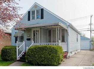 101 Margaret Rd, Amherst, NY 14226