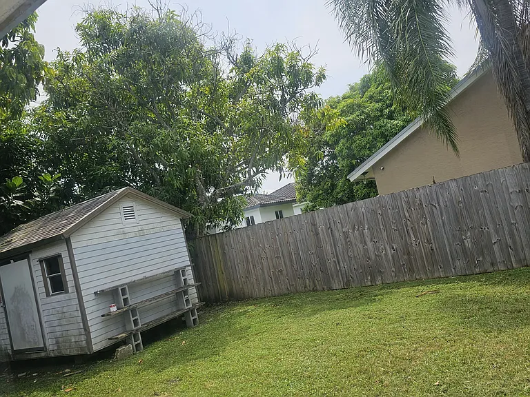 17230 SW 93rd Ave — Photo 3