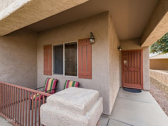 2nd image of 1381 W Via La Noria