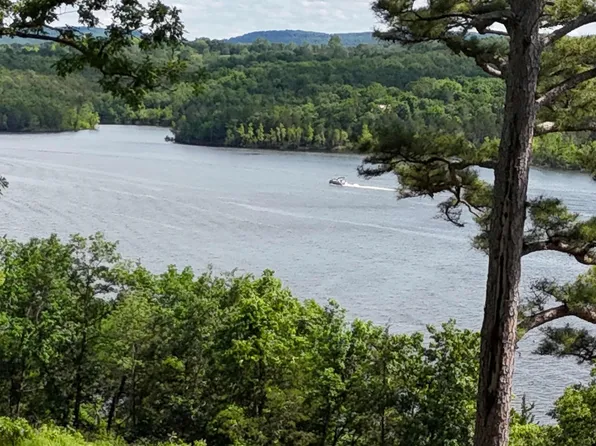 000 Farm Road 1197, Eagle Rock, MO 65641