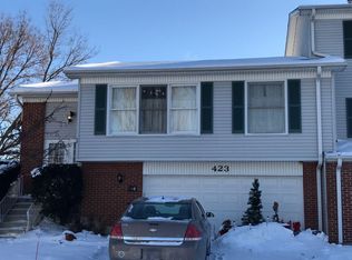 423 Raphael Cir, Bolingbrook, IL 60440