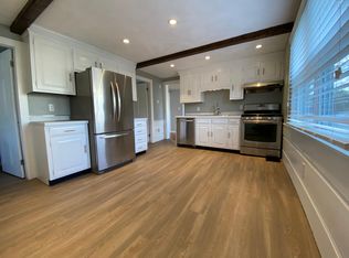 94 Hale St #1, Beverly, MA 01915