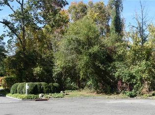 10 Palmer Pl, Armonk, NY 10504