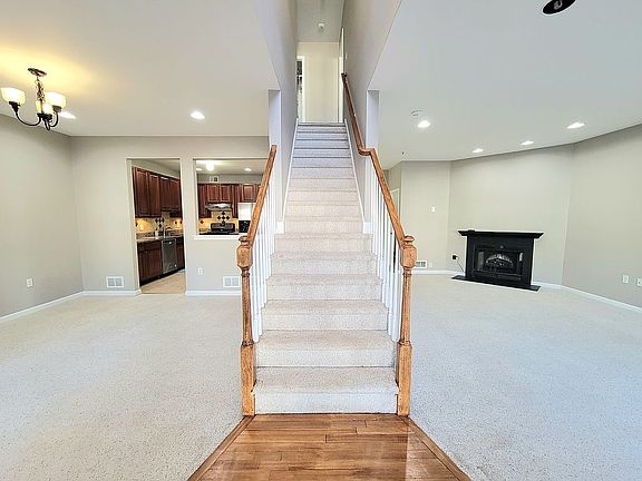 Foyer(20 ft Height)-entrance