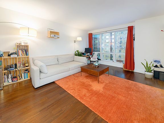 5th image of 350 W 42nd St APT 16E