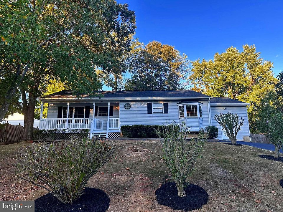 1st image of 246 Vine Pl