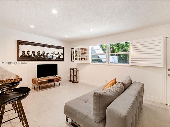 3rd image of 338 Majorca Ave APT 103