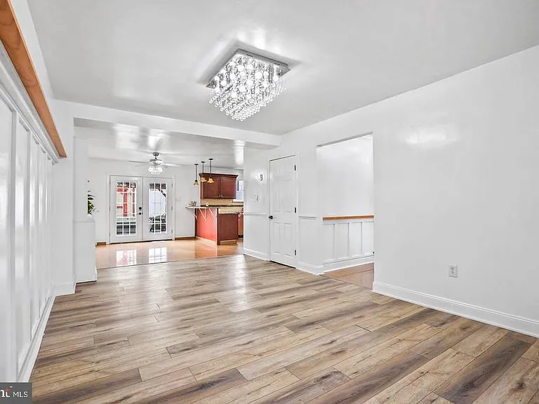7710 Greenbrier Rd — Photo 17