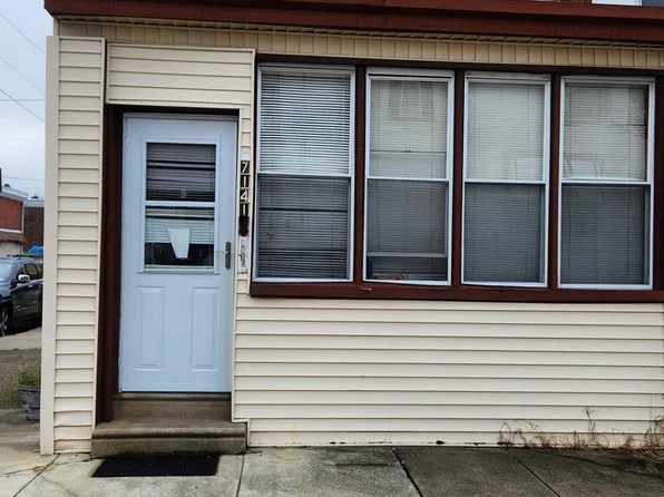 7141 Edmund St, Philadelphia, PA 19135