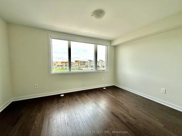 420 Lawrence Heights Way — Photo 6