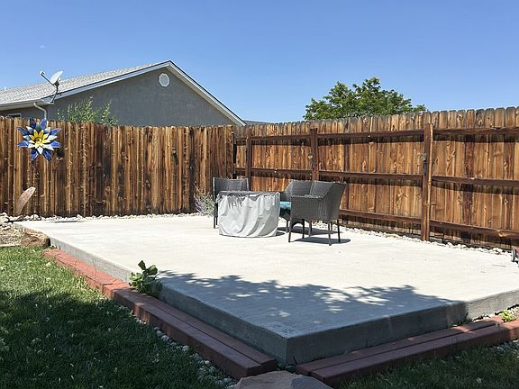 2nd image of 49 Rex Cir