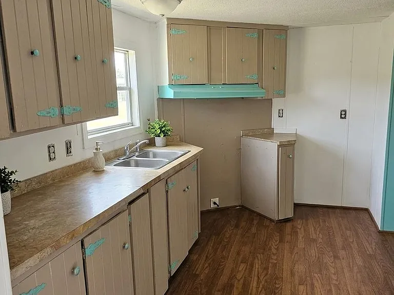1700 Main St #44 — Photo 3
