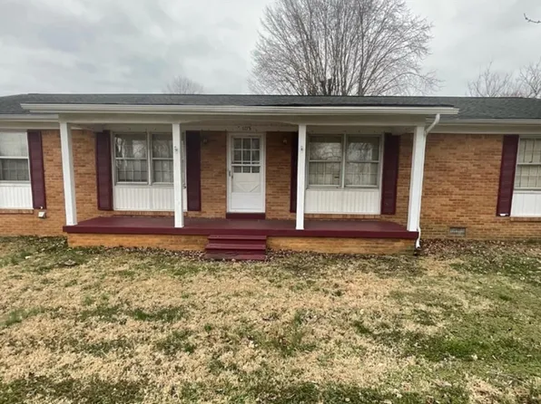 105 Chestnut St, Russellville, KY 42276