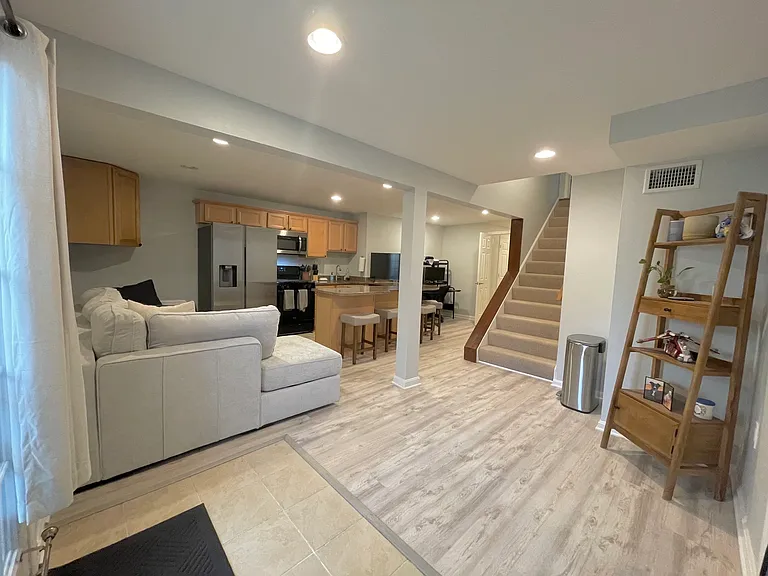 703 Tamani Dr — Photo 2