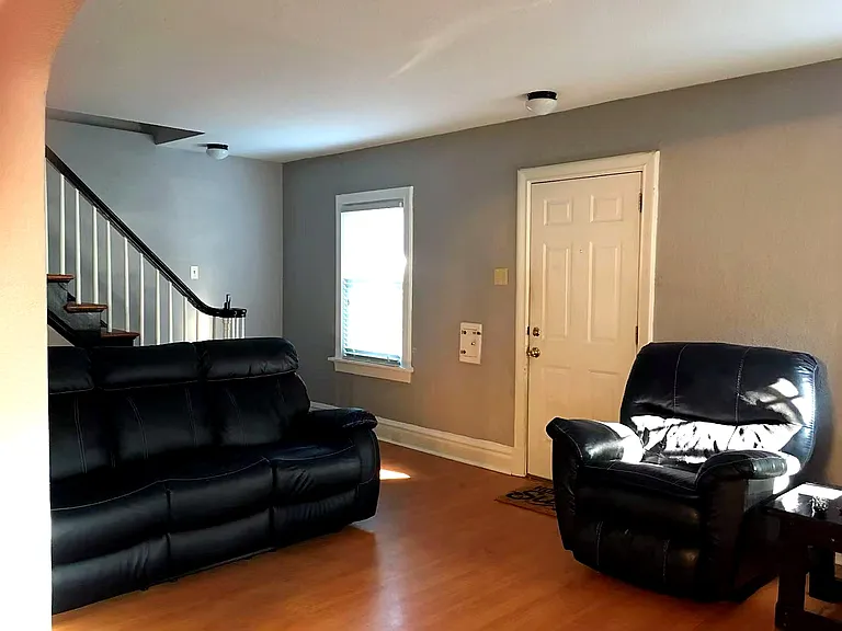 7744 Ahern Ave — Photo 4