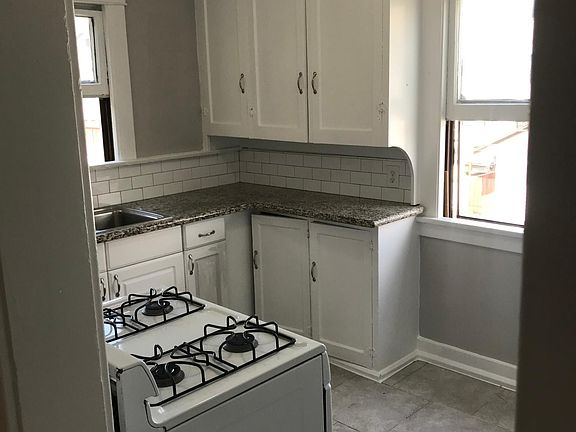 2nd image of 509 N Virginia Ct