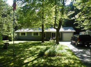 4370 Nestrom Rd, Whitehall, MI 49461