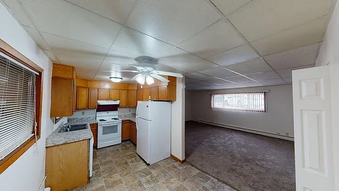 2 bed, 1.0 bath, $899 — Photo 4
