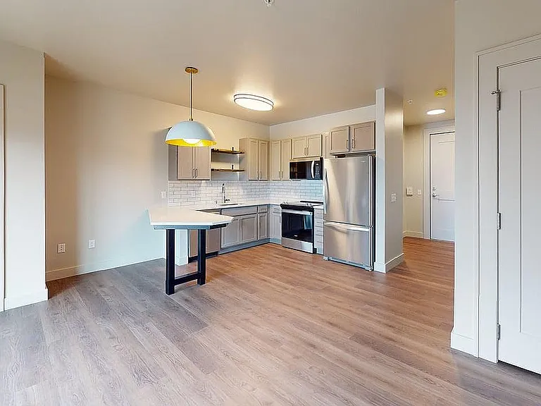 Studio - Unit 403 - Kitchen