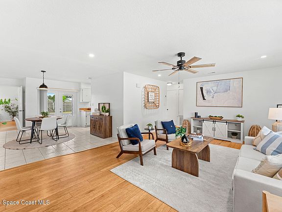 2nd image of 419 Earl Ave