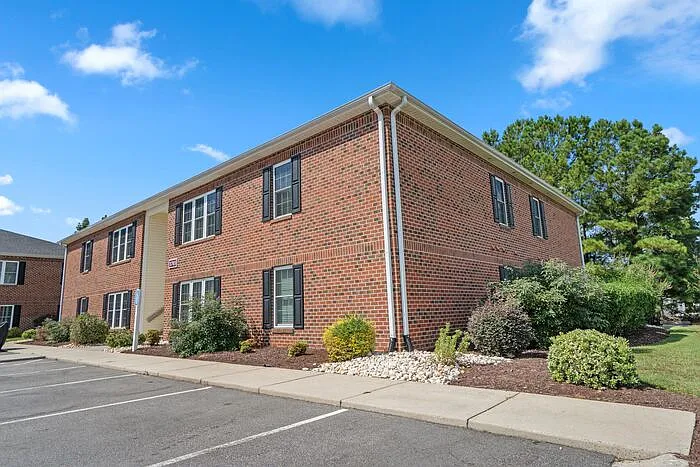 3695 Claypond Rd #D — Photo 58