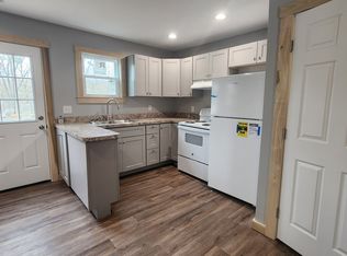 130 Starr Dr, Nelsonville, OH 45764