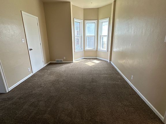 4th image of 202 5th Ave SE #A