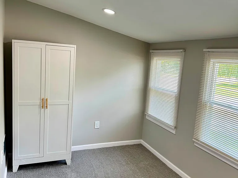 5169 Glenis St — Photo 14