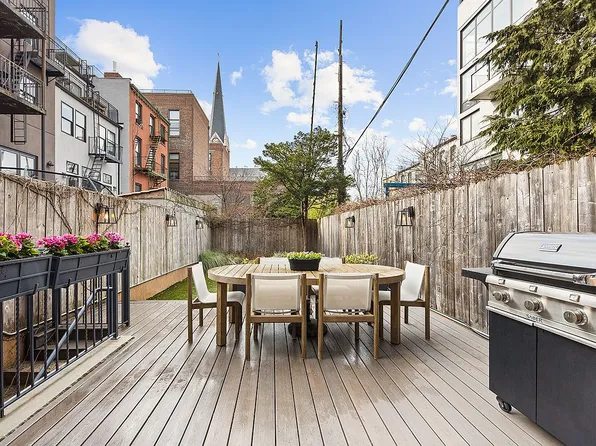 564 Henry St #1, Brooklyn, NY 11231