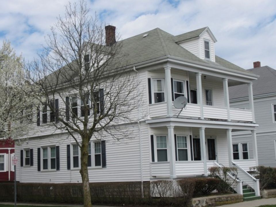 1st image of 241 Wood St #2