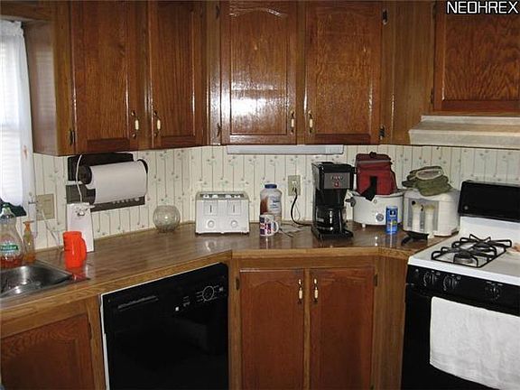 4th image of 6259 Jean Dr