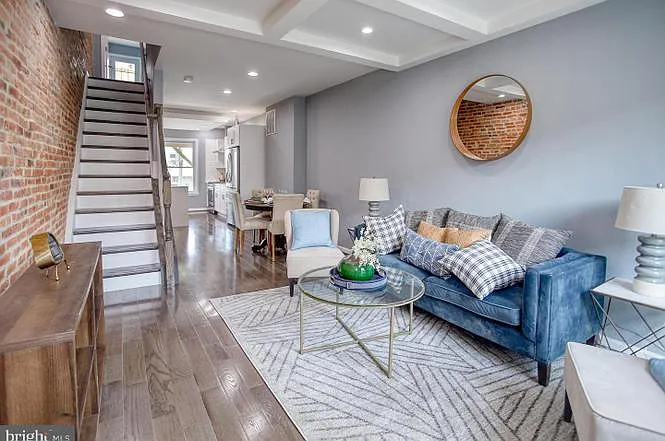 336 S Newkirk St — Photo 3