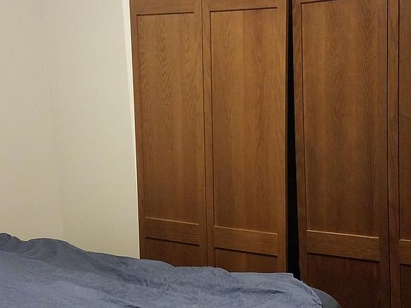 3rd image of 1100 Farrington St #1
