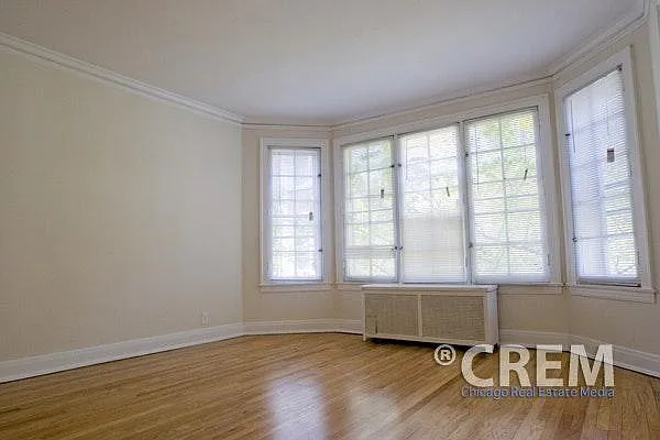 1374 W Greenleaf Ave #3S — Photo 7