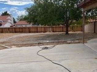 20675 Pahute Rd, Apple Valley, CA 92308