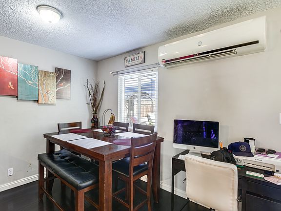 3rd image of 910 N Homerest Ave